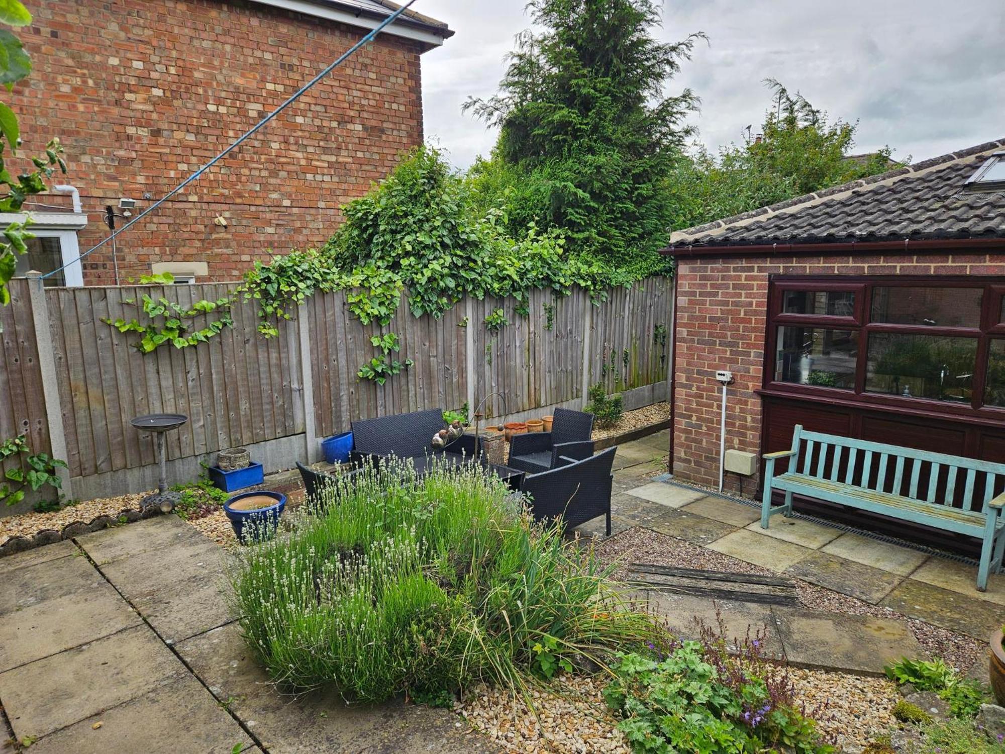 Redcot Gardens Stamford 4 Bed Contractor Familt Home With Parking Extérieur photo